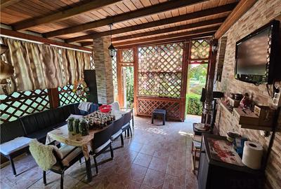 Vila lux 5 camere cu gradina superba centru Domnesti - 5