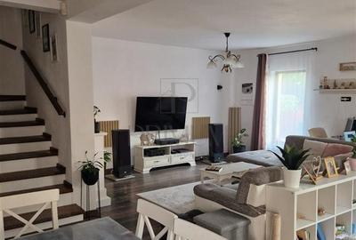Duplex cu 4 camere în Moșnița Veche