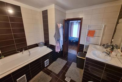 De vanzare casa individuala cu garaj, la cheie, 6 cam, 3 bai, cu 2311 mp , Nazna - 5