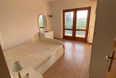 Vila cu 3 apartamente  la parter,etaj  si mansarda - 14