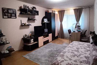 Apartament 2 camere decomandat – Km 5 - loc de parcare - 1