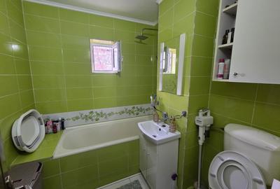 Apartament 2 camere- Decomandat- Etaj intermediar - 10