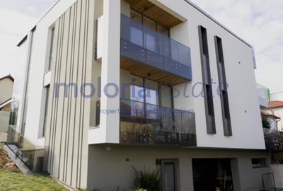 Proprietate rezidentiala, cu doua apartamente private, in Andrei Muresanu - 1