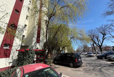 2 camere – etaj 2 – bloc reabilitat – IDEAL INVESTITIE / renovare | Str. Luica - 17