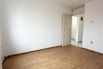 Apartament 4 Camere Decomandat, Etaj 2, Zona KM 4-5 - 6