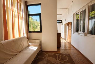 De vânzare | Casă renovabilă cu teren 601 mp | Gruia – zona 7 Străzi - 13