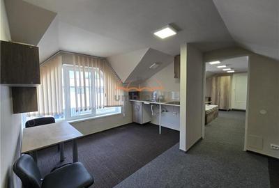 DE INCHIRIAT birou, 54 mp, baie, chicineta, 330 euro - 1