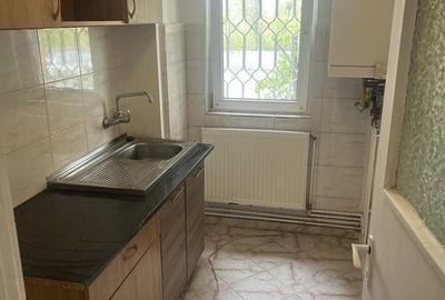 Apartament 2 camere Centru -Civic,etajul 1,liber,82000 Euro neg - 4