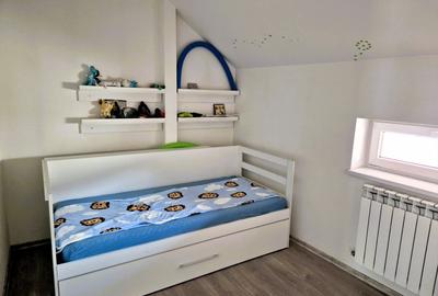 Proprietar - Apartament 3 camere de inchiriat - Curte proprie - 8