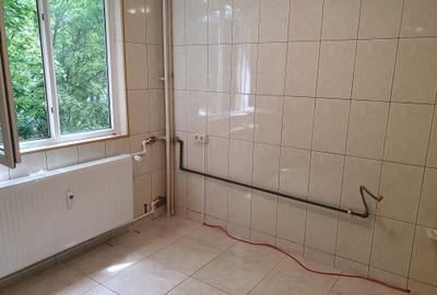Vanzare-2 camere- 1/4-Dr Taberei-V Oltului-bl 73-termopan-liber-90000E - 9