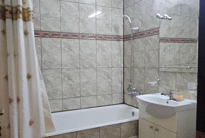 Apartament decomandat,  bloc 1986, etaj 1, curat - 10