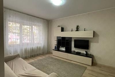 Apartament cu 2 camere decomandat, mobilat în Vitan