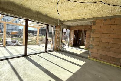 Casa 4 camere de vanzare in Dezmir - 2