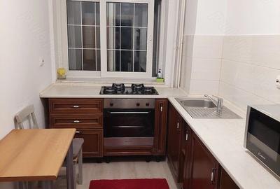 Închiriere Apartament 3 camere, etaj 2, mobilat/utilat, parcare, Bd. Unirii - 6