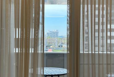 Apartament cu 3 camere semidecomandat, mobilat în Pipera