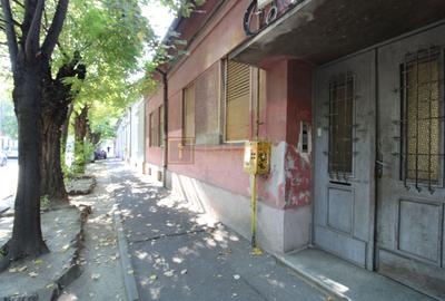 La casa, zona linistita, str Odobescu; camere spatioase, centrala proprie - 19