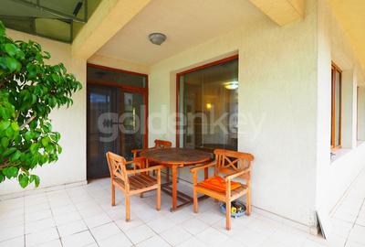 Apartament cu 4 camere decomandat, mobilat în Șoseaua Nordului