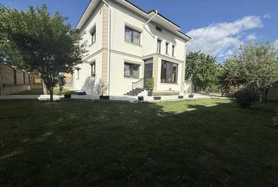 Casa de vanzare - 194 mp utili si 1000 mp teren - Burdujeni - 1