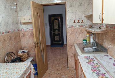 Apartament 2 camere decomandat bloc 1980 langa metrou Gorjului - 6