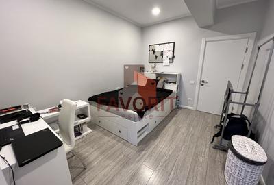 Parcare subterana si supraterana . Etaj 1 cu lift. Pozitie excelenta. - 12