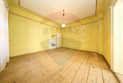 Casă / Vilă cu 10 camere de vânzare în zona Ultracentrală Râșnov - 13