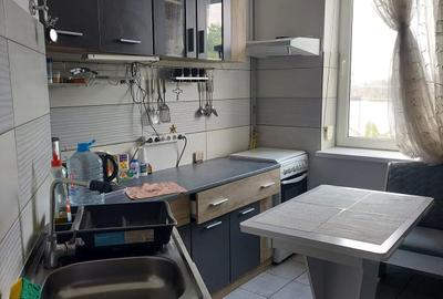 Piata Ovidiu Termen Lung centrala etaj 2 - 4