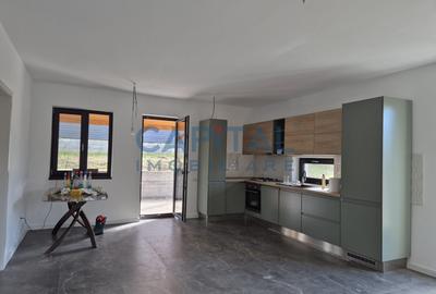 Casa noua superba, finisata si partial mobilata - 19