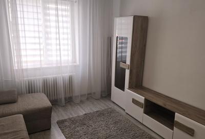 Vand garsoniera in Deva, zona Progresul, parter, bloc de caramida de 3 etaje, - 2