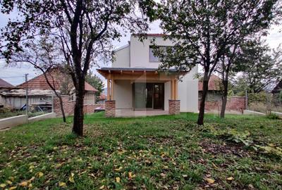 Casă individuală cu 4 camere în Dâmbul Rotund