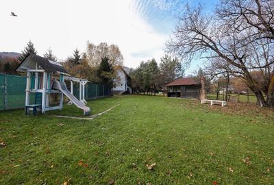 Vilă spațioasă de vânzare în Predeluț, Bran | 2000mp - 43