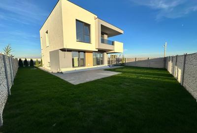 CASE INDIVIDUALE - 4 CAMERE, GARAJ, PANOURI SOLARE, COMISION 0% - 1