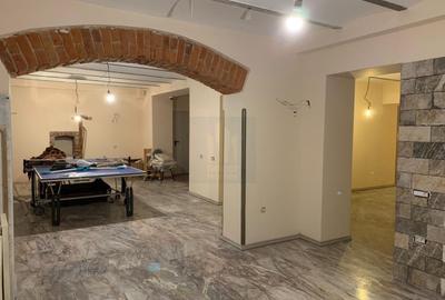 Vila istorica de vanzare in zona *Unirii* | 21 camere | curte, garaj - 43