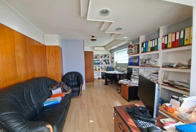 De vanzare 4 camere, ideal birouri - 5