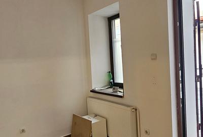 Inchiriez spatiu comercial cu alimentatie publica,26m,parter,Piata Mare,in curte - 9