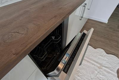 Bloc nou,  apartament   cu  parcare si curte proprie. - 6