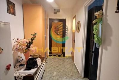 Apartament cu 3 camere semidecomandat, mobilat în Brâncoveanu