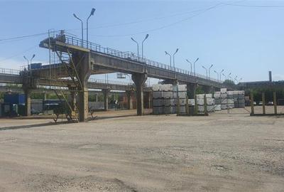 De inchiriat hala industriala, pod rulant, macara - 6