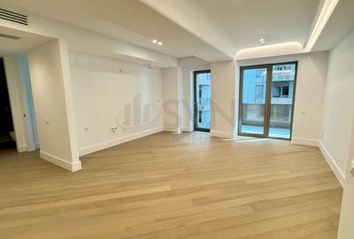 Apartament cu 3 camere semidecomandat în Iancu Nicolae