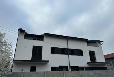 Vila duplex  Militari zona Pacii comision 0 % - 9