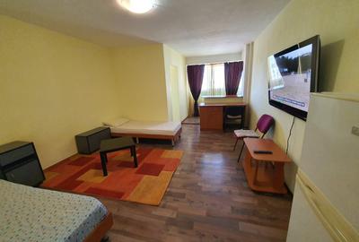 Garsonieră decomandată în Iancului