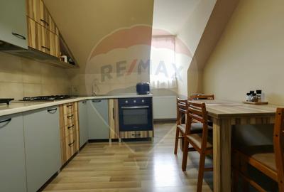 Apartament cu 3 camere de vânzare - 5