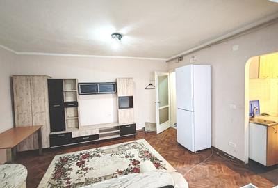 Garsonieră semidecomandată, mobilată în Județean