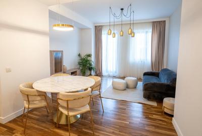Apartament cu 2 camere decomandat în Calea Victoriei