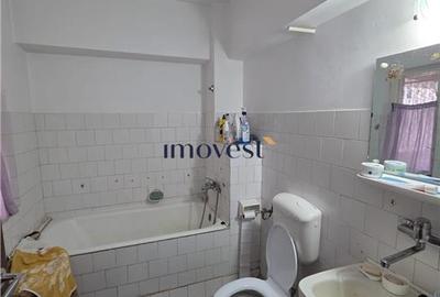 Apartament 4 Camere Micro 16 Et II - 16