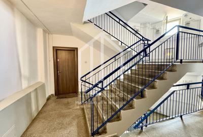 Apartament cu 3 camere, 75mp utili+3 balcoane, etaj 5/5, bloc cu lift - 18