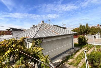 Casa de vânzare în INIMA Târgului Neamț,teren 416mp - 14