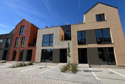 REV2005127 VILA PE LAC l 5 Camere l Complex Rezidential l De vanzare - 1
