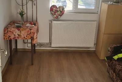 Garsonieră decomandată în Industrial Vest