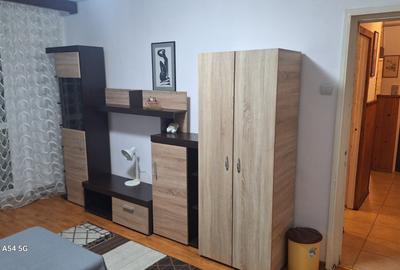 Apartament 3 camere de inchiriat - 1