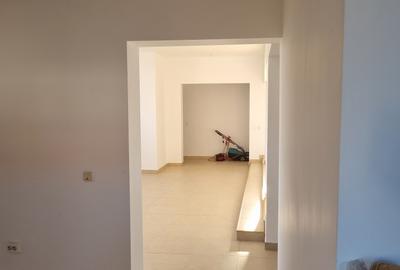 Proprietate generoasa- Casa cu 4 dormitoare si o curte mare - 7